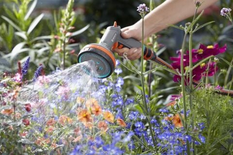 Gardena 18315-20 Comfort Çok Fonksiyonlu Sulama Püskürtücüsü